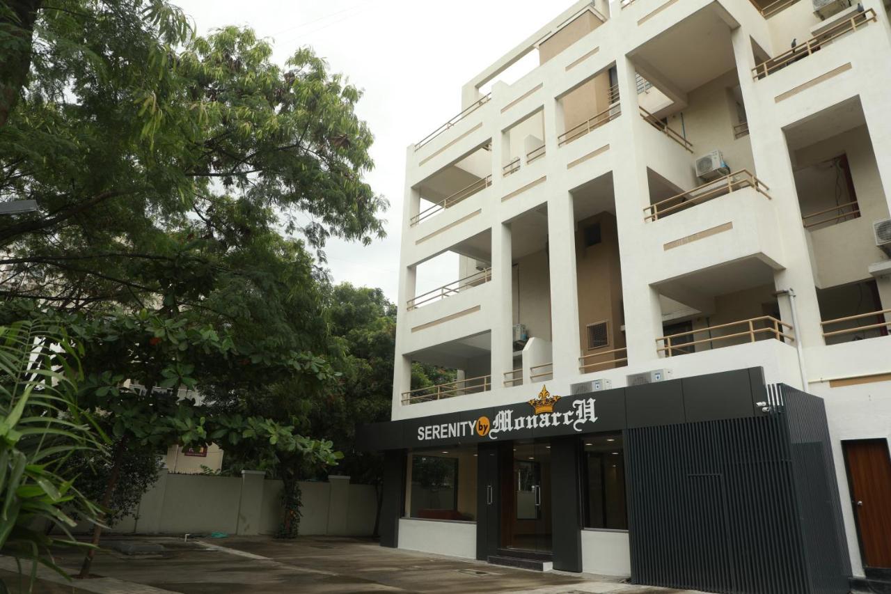 Serenity By Monarch, Baner Pune Méribel Village Exterior foto